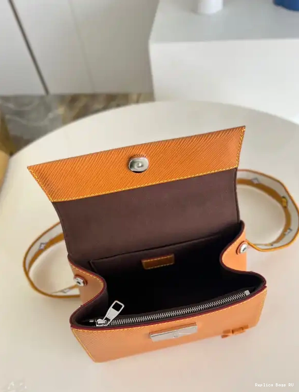 Cheap LOUIS VUITTON CLUNY MINI 0703
